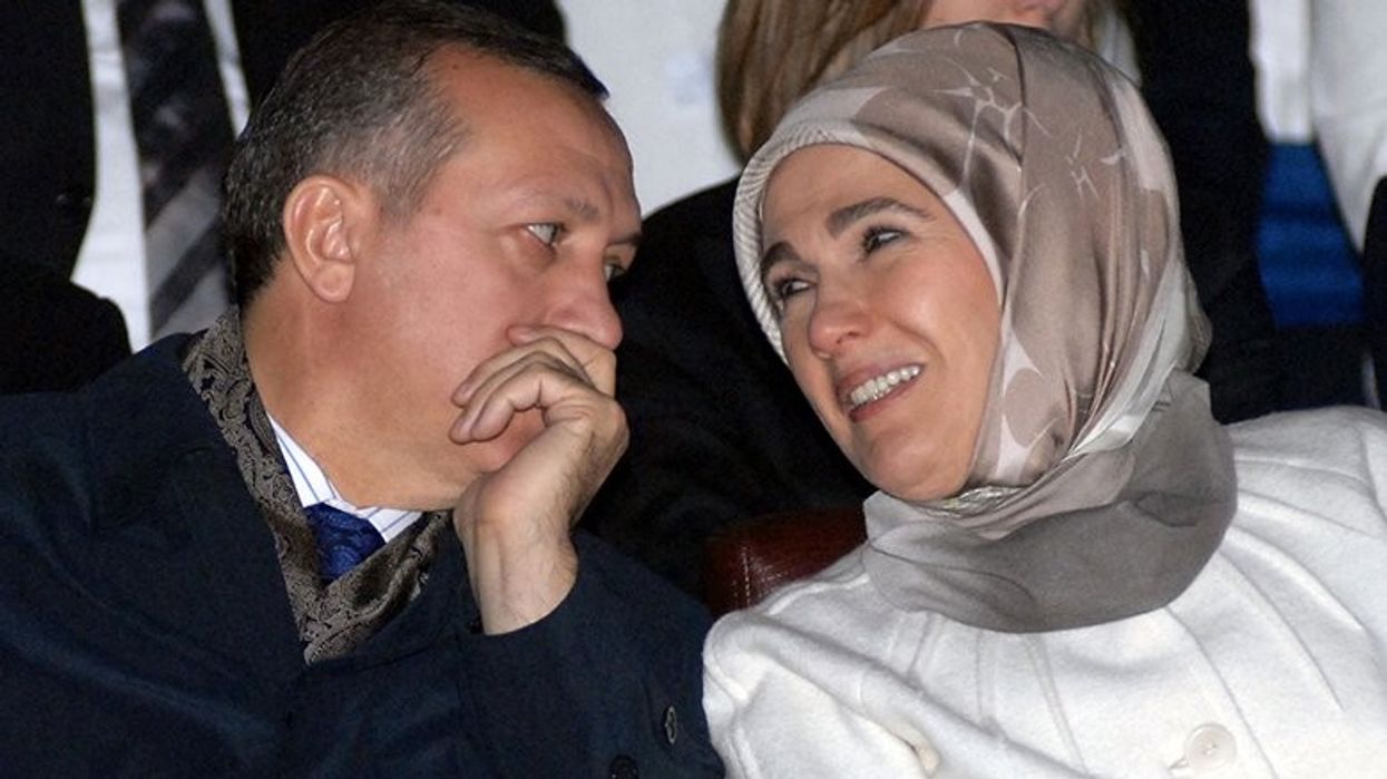 2017/10/recep-tayyip-erdogan-ve-emine-erdogan-aski_766822.jpg