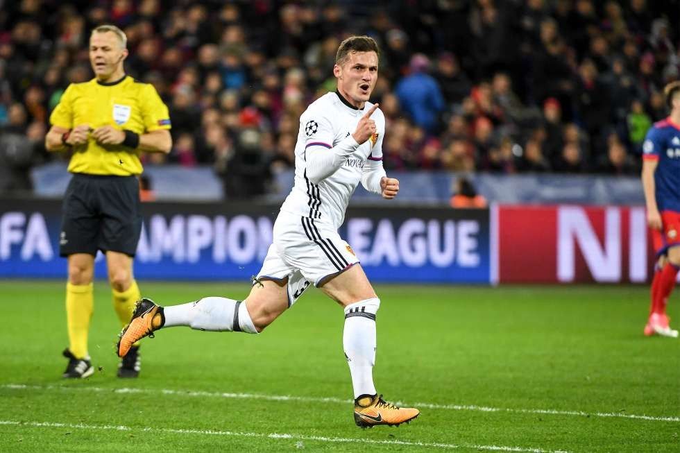 2017/10/Taulant-Xhaka.jpg