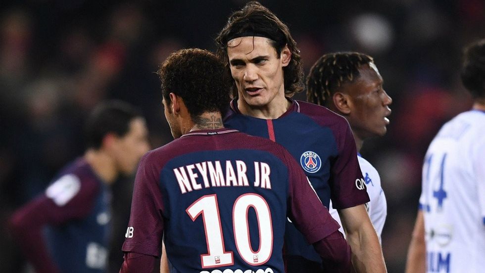 2017/11/neymar-edinson-cavani-psg-vs-troyes-1717_1xogpdhmyi5hx10toa4vlba1tu.jpg