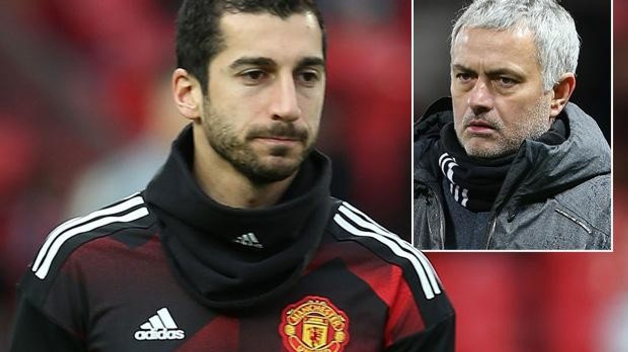 2017/12/mkhitaryan-mourinho.jpg