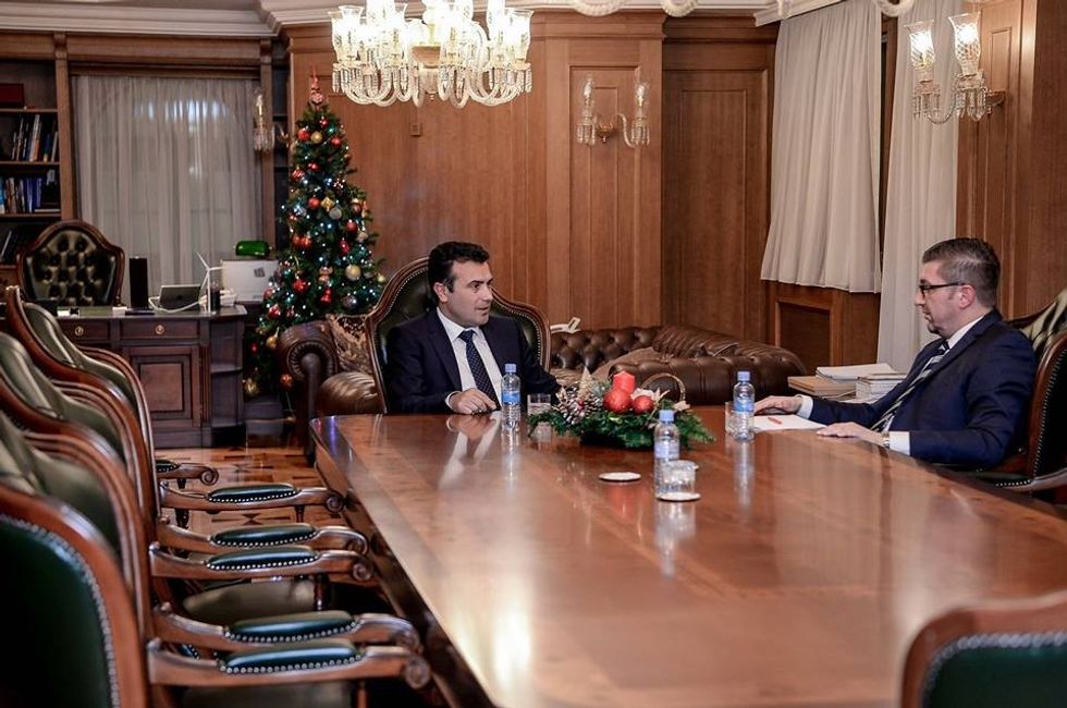 2017/12/Zaev-Mickoski.jpg