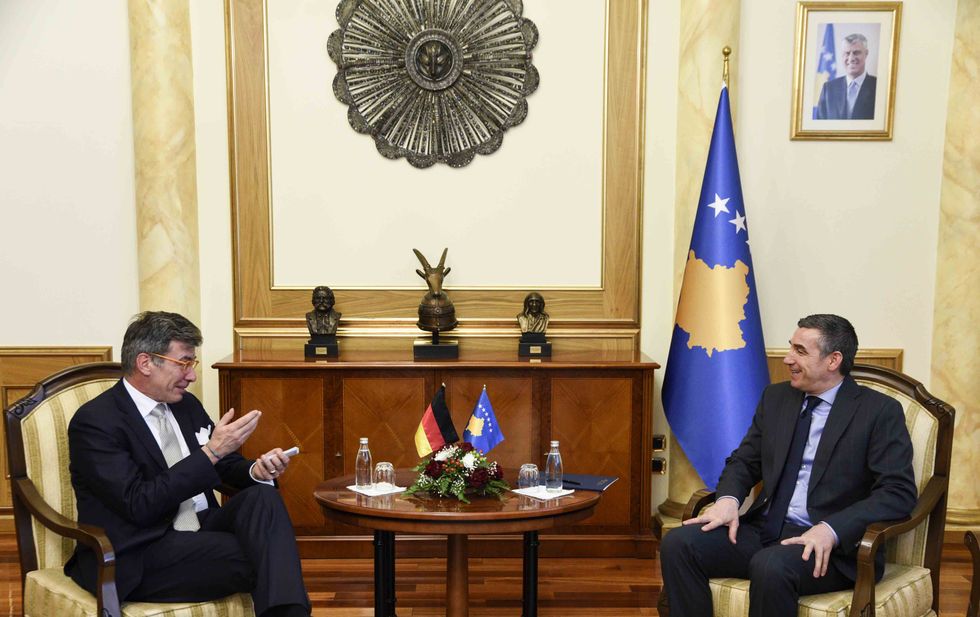 2018 01 16 Kryetari Veseli takoi ambasadorët e vendeve të Quintit dhe shefen e zyrës së BE së në Kosovë 2