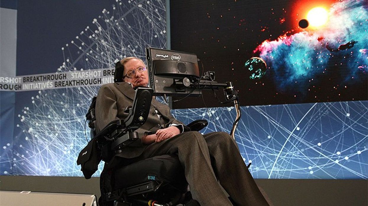 2018/01/stephen-hawking-says-escape-from-a-black-hole-is-possible-kind-of.jpg