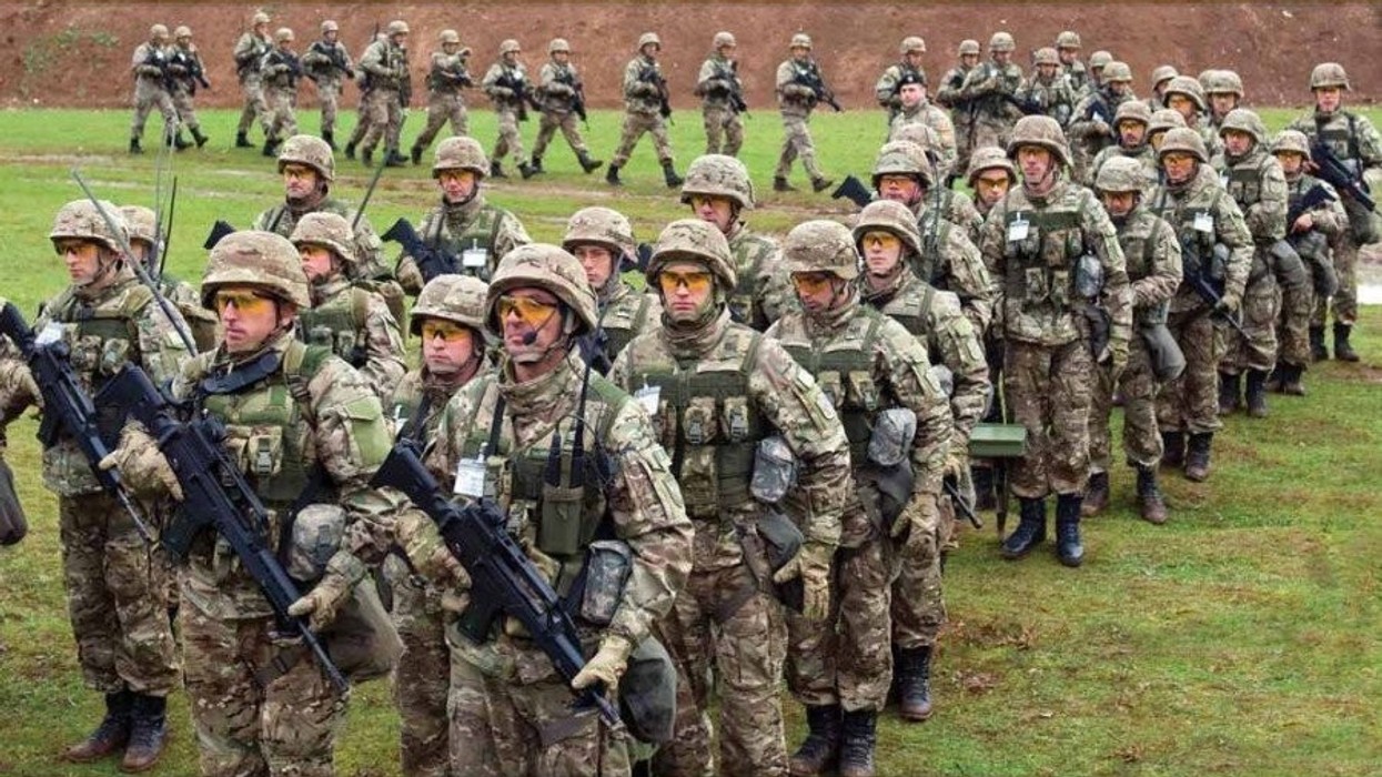 2018/02/auto_Army_Montenegro1517606434.jpg