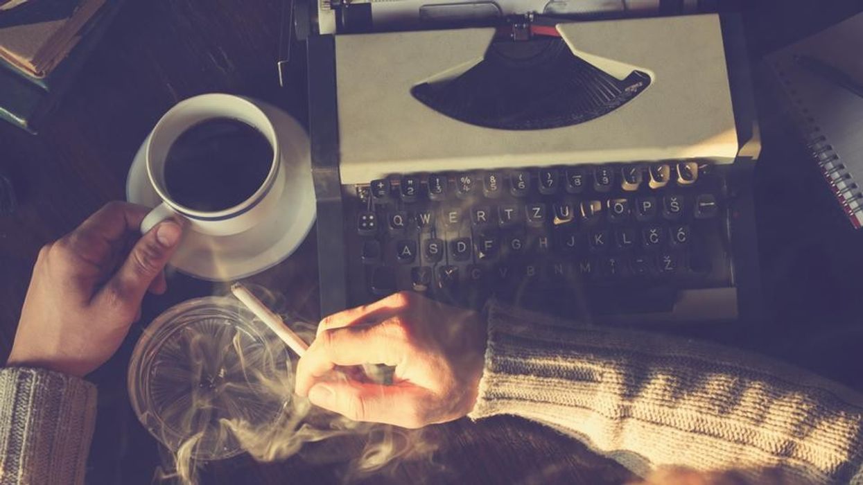 2018/02/man-writing-on-old-typewriter_e3cb5bba-0b3b-11e8-8111-5ed3551128ed.jpg