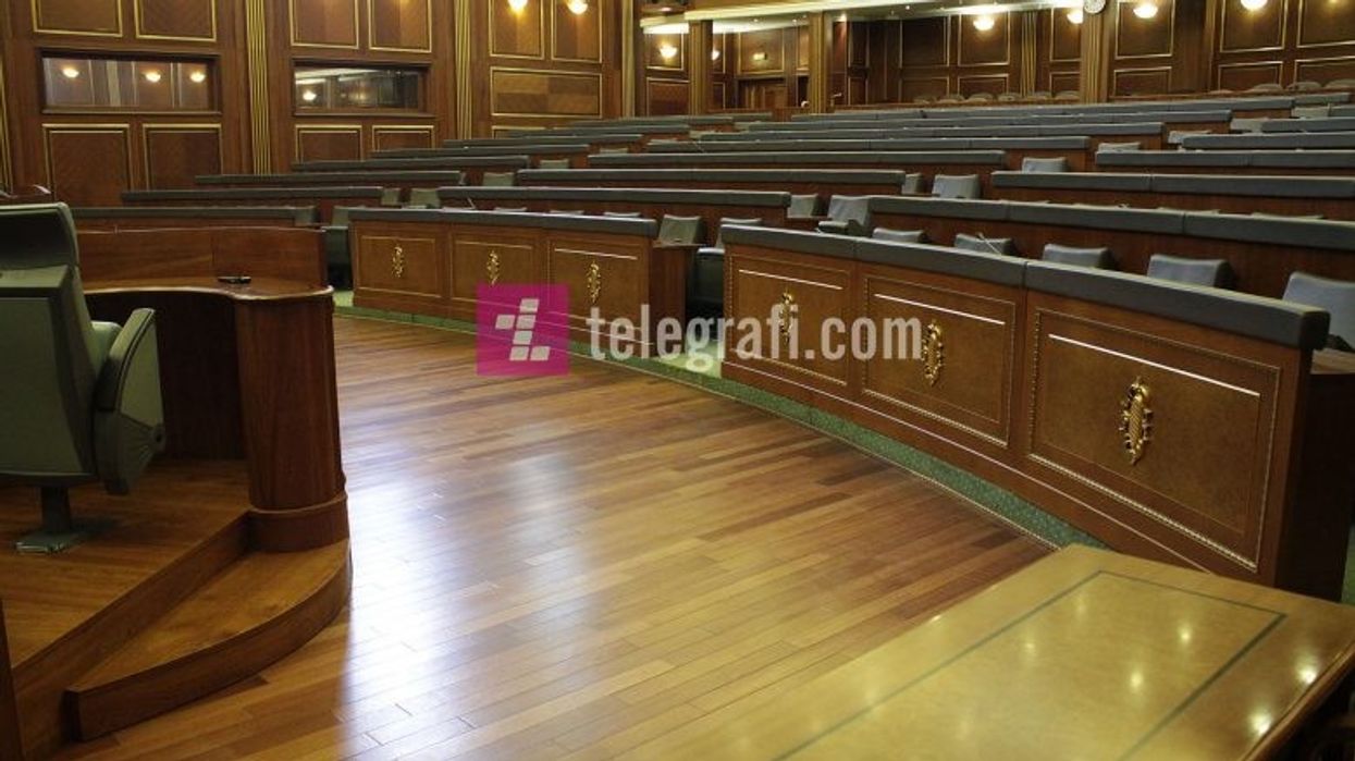 2018/03/salla-e-zbrazet-kuvendi-i-kosoves-foto-Ridvan-slivova-2-780x439.jpg