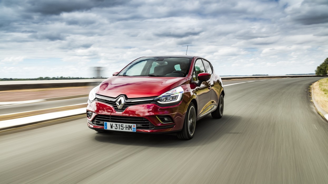 2018/04/80609_2016_-_New_Renault_CLIO_tests_drive_in_Bordeaux_region.jpg