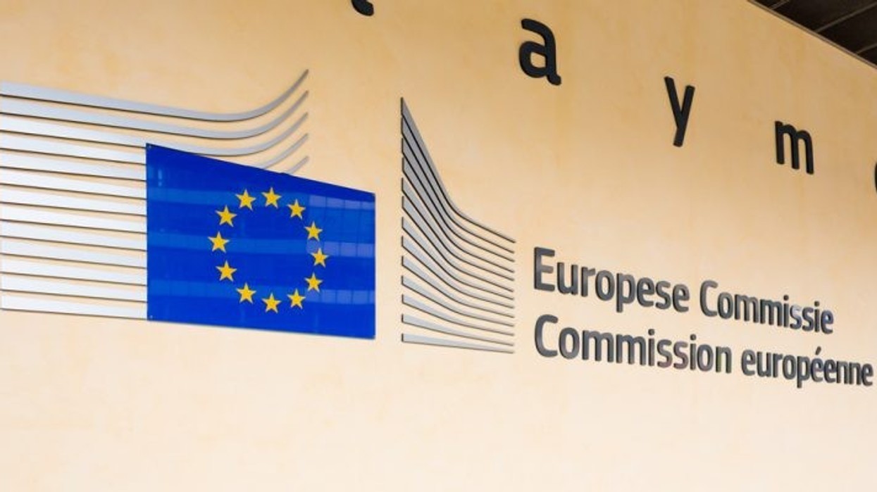 2018/04/European-Commission-entrance-760x400.jpg