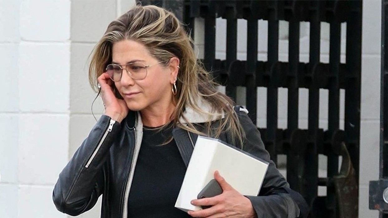 2018/04/Jennifer-Aniston-Brown-Boots.jpg