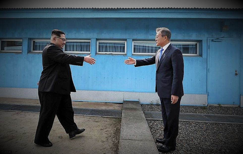 2018/04/North-and-South-Korea-e1524853378993.jpg