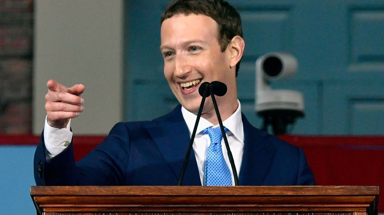 2018/04/Zuckerberg_Harvard.jpg