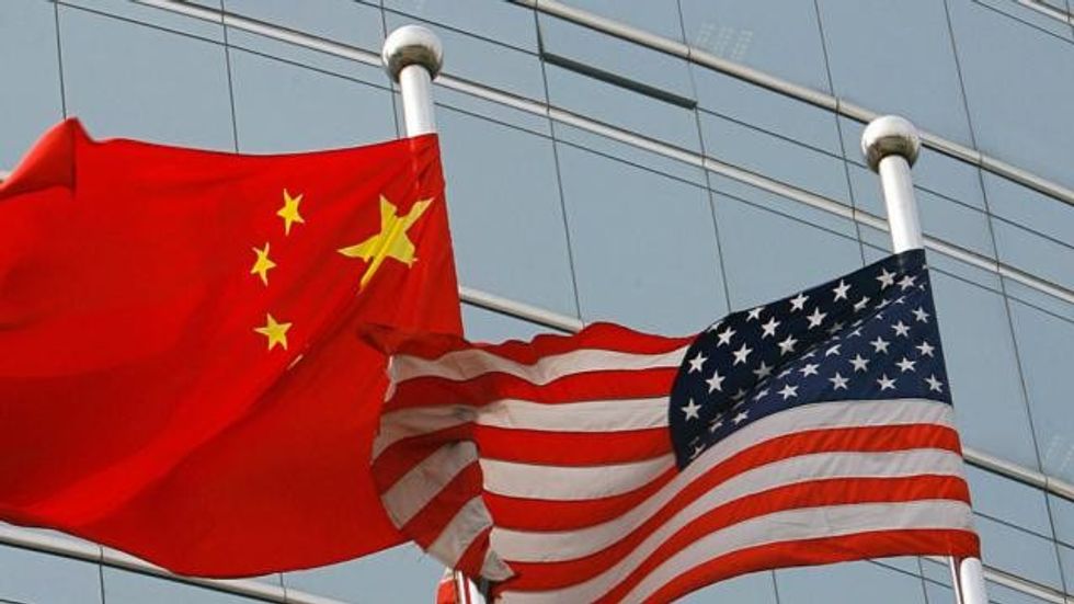 2018/05/china-us_flags_4.jpg