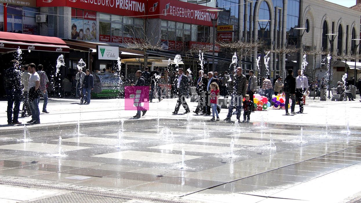2018/06/fotolajm-filluan-fontanat-ne-kryeqytet-foto-ridvan-slivova-01.jpg