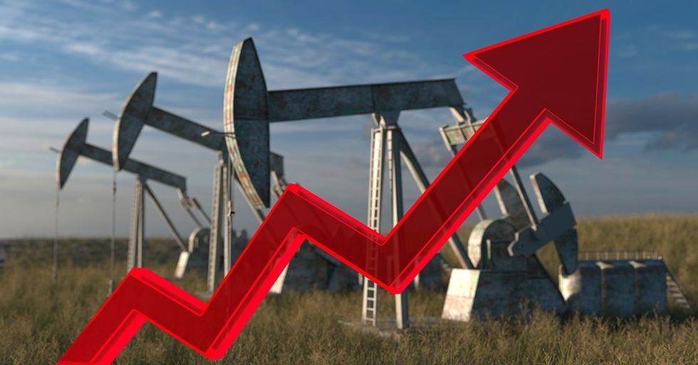 2018/07/Oil-wells-price-up.jpg