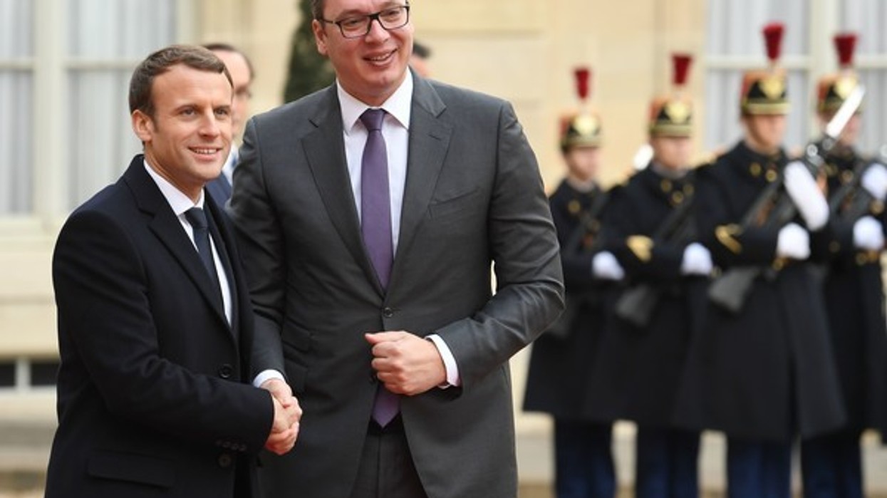 2018/07/vucicc-macron.jpg
