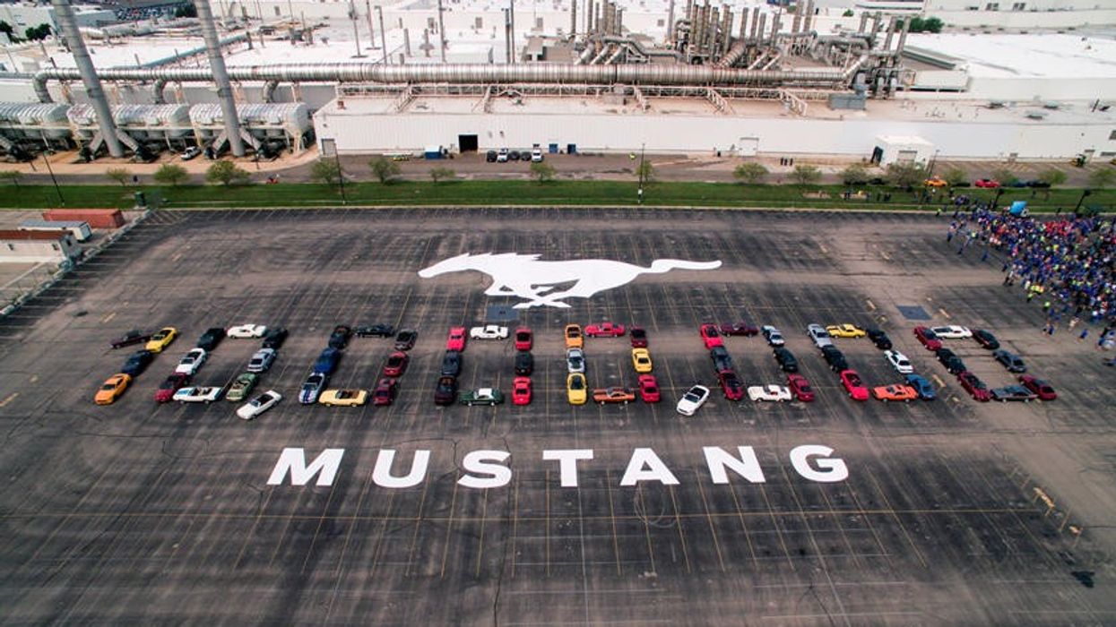 2018/08/Mustangu-foto.jpg