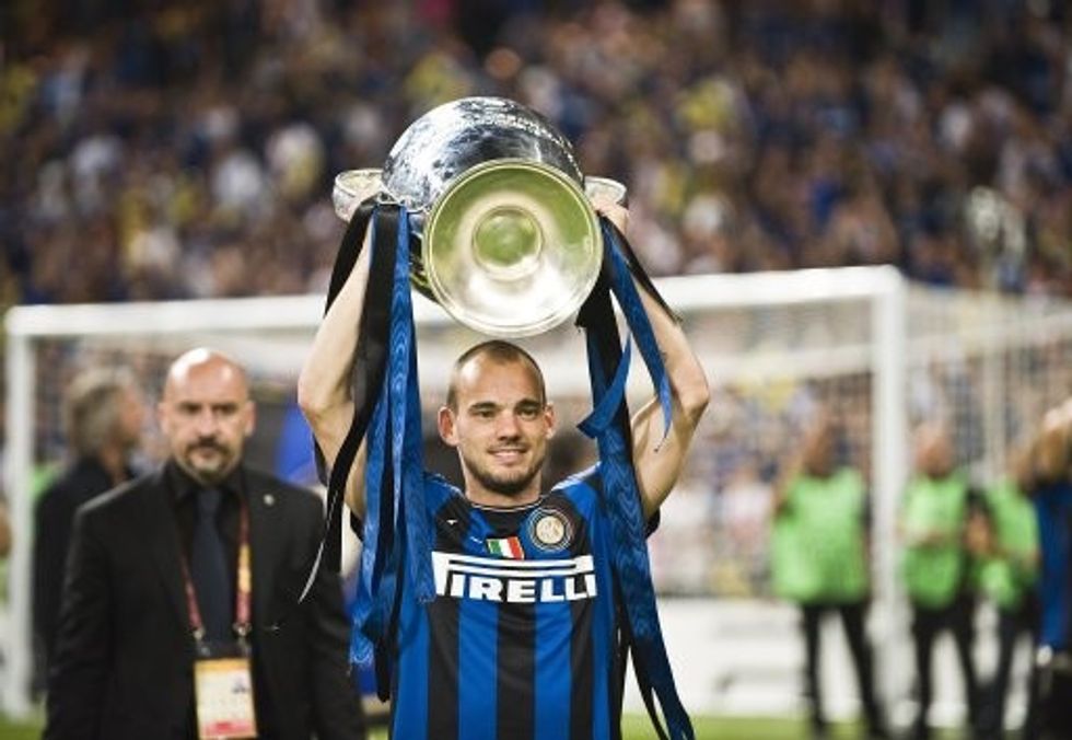 2018/08/sneijder1-e1534440599637.jpg