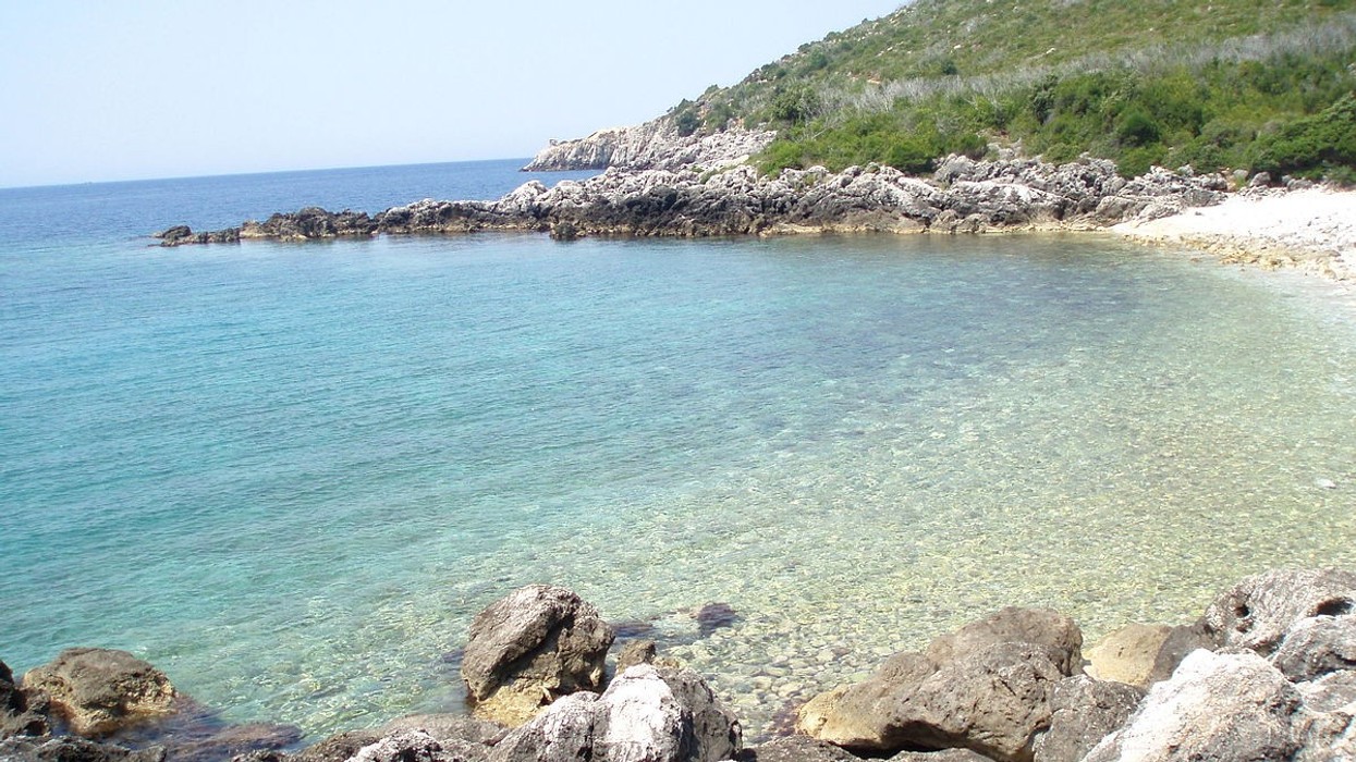 2018/09/1200px-Himarë-Albania6.jpg