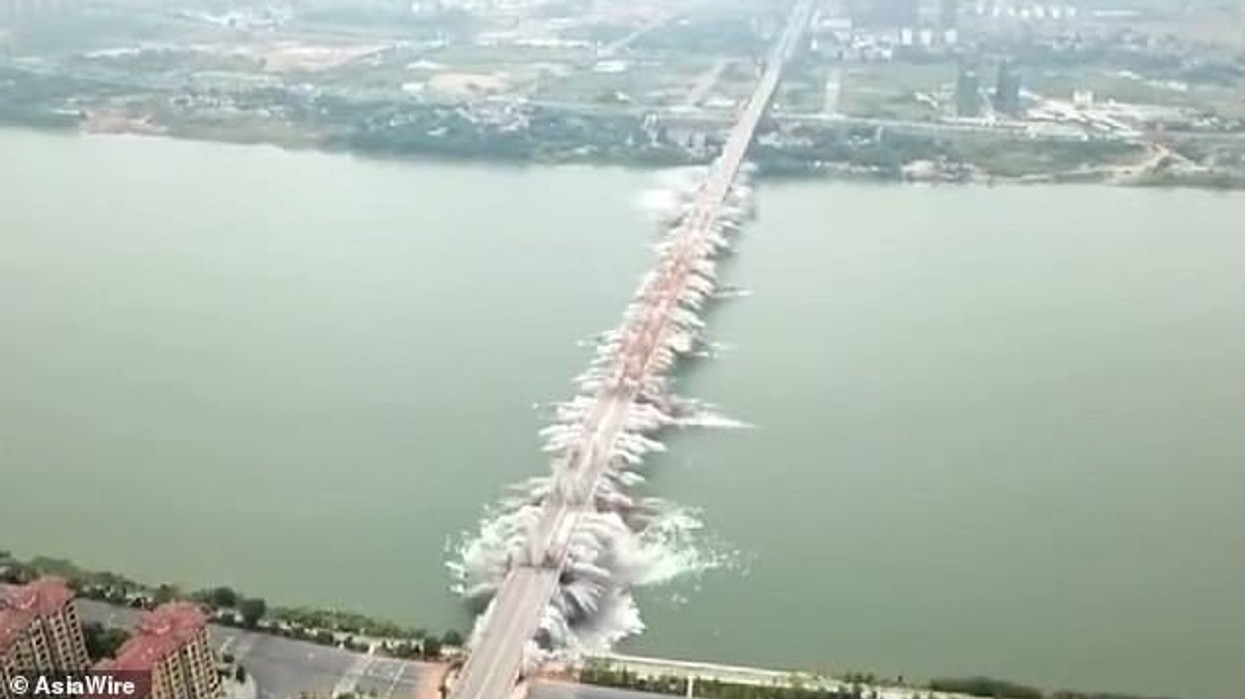 2018/09/4602682-6218045-image-a-28_1538128168127.jpg