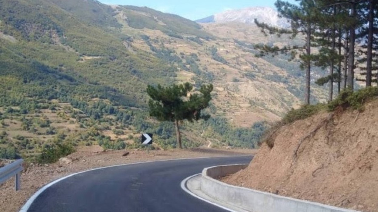 2018/09/rruge.jpg