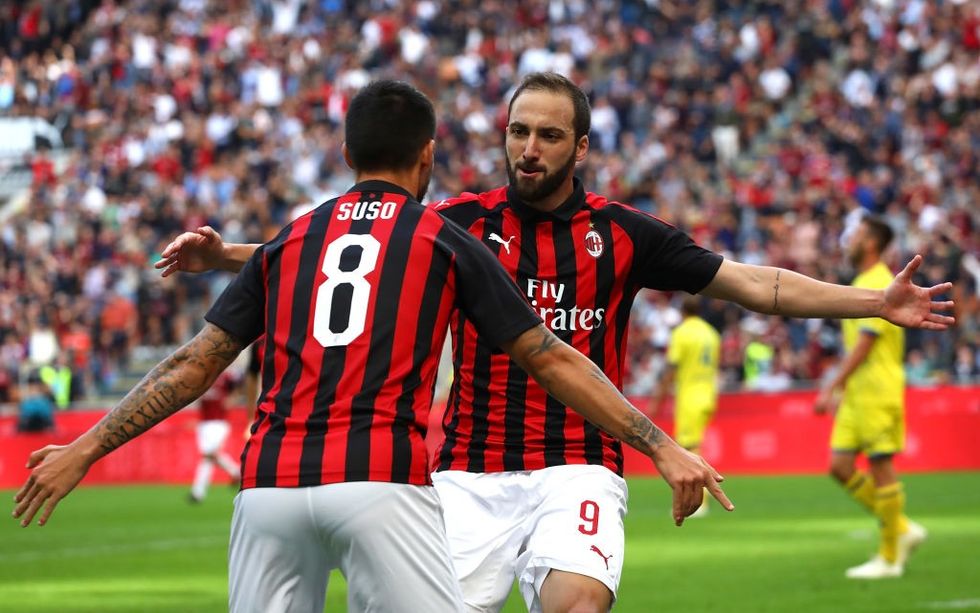 2018/10/Suso-Higuain.jpg