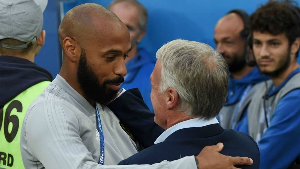 2018/10/thierry-henry-didier-deschamps_i4ajzrm8cwhi1jifwgso44161.jpg
