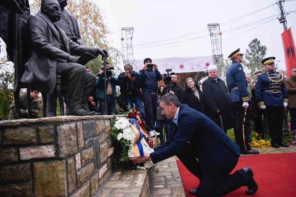 2018 11 25 Veseli në Prizren Të bashkuar si sot të lartësojmë veprat e baballarëve të kombit 5