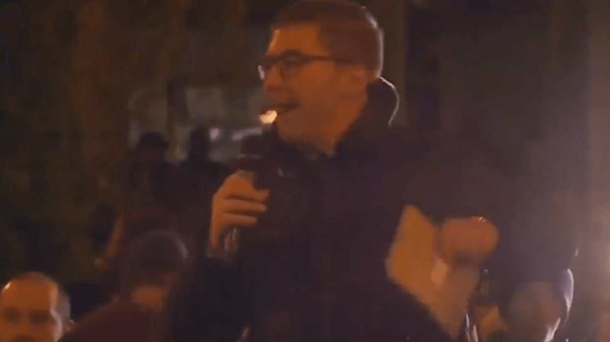 2018/11/Mickoski-protesta.png