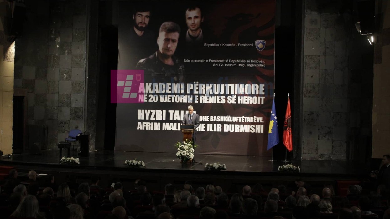 2018/12/akademia.jpg