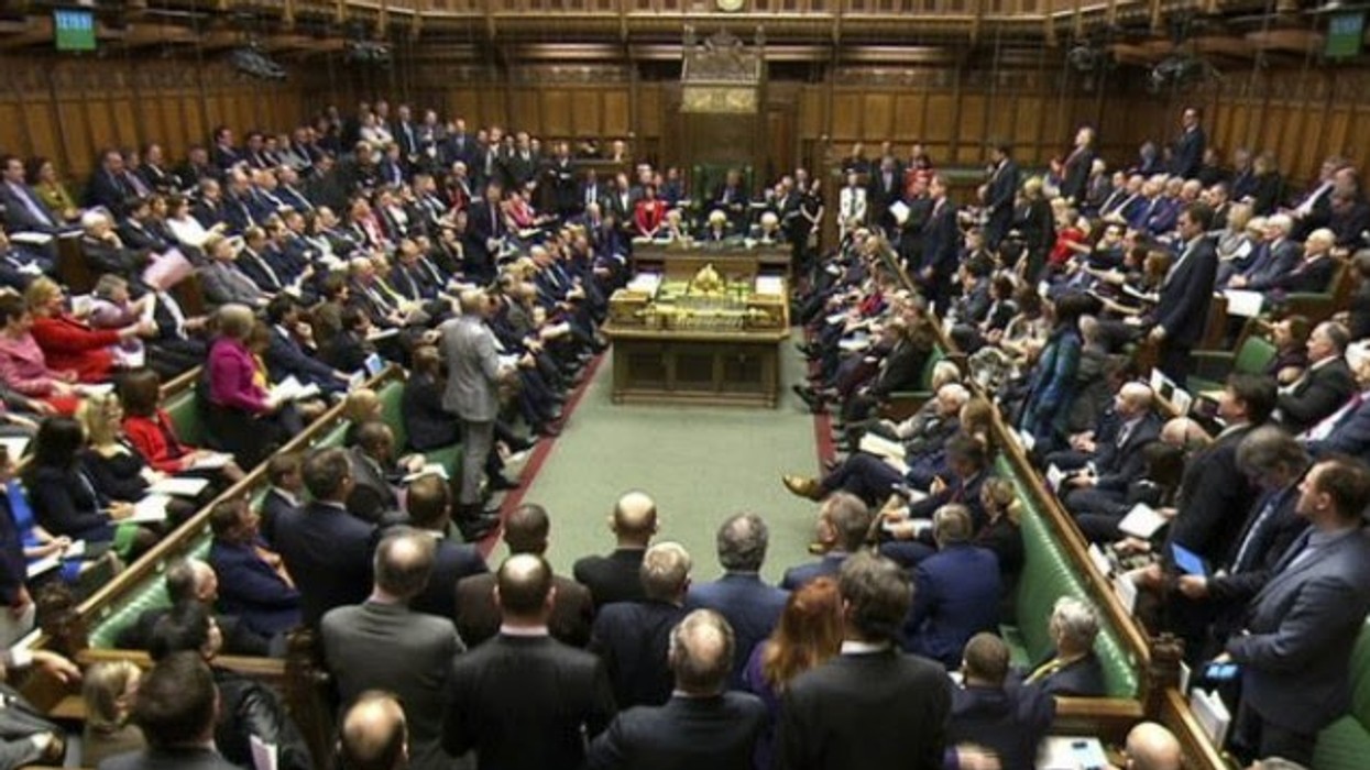 2019/01/Britania.jpg