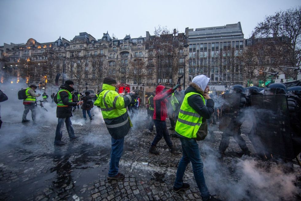 2019/02/yellow_vest_2.jpg
