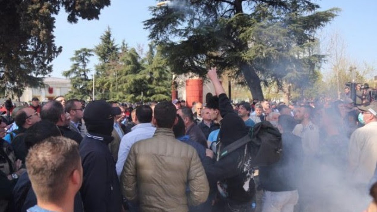 2019/03/protesta_tirane1.jpg