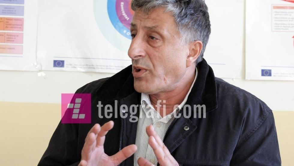 2019/03/Rrahman-Jasharaj-viziton-grevistet-ne-shkollen-nazim-gafurri-foto-ridvan-slivova-02-780x439.jpg