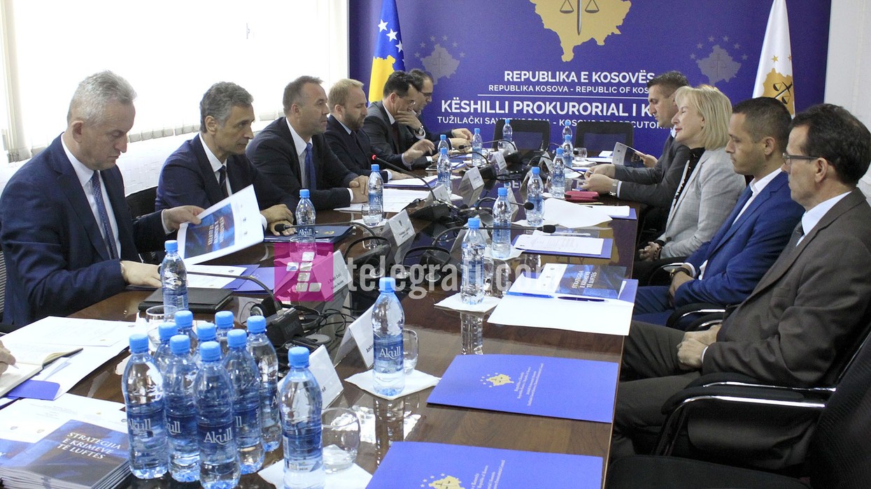 2019/05/takim-per-themelimin-e-Taskforces-dhe-Trupit-monitorues-per-krimet-e-luftes-foto-Ridvan-Slivova-2.jpg