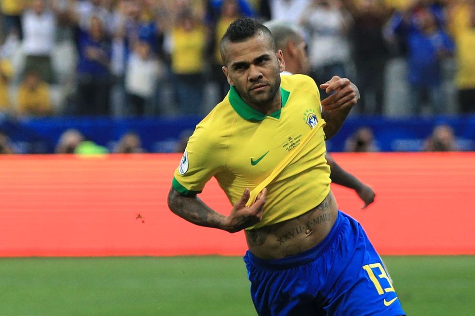 2019/06/Dani-Alves-Brazili.jpg