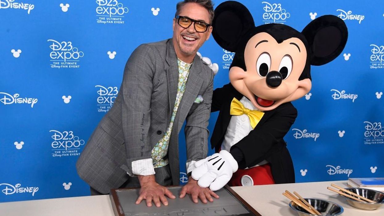 2019/08/robert-downey-jr-attends-d23-disney-legends-event-at-news-photo-1169799878-1566731762-e1566841985347.jpg