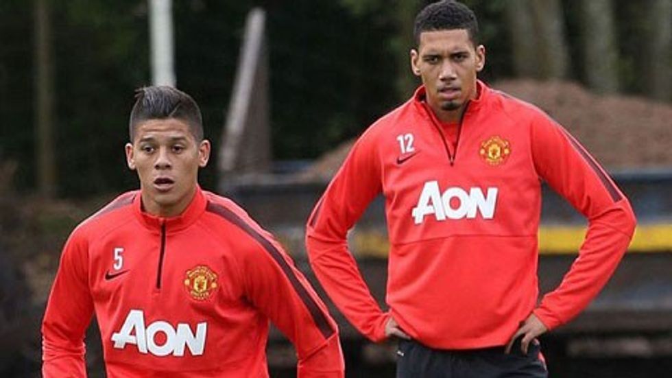 2019/08/smalling-rojo.jpg