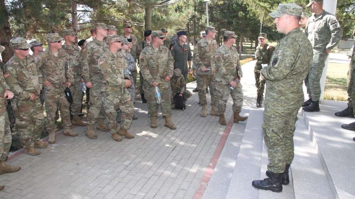 2019/09/3.-50-oficerë-të-Gardës-Kombëtare-të-Ajovës-vizitojnë-FSK-në-19.09.2019.jpg