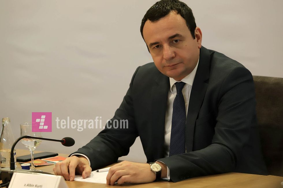 2020/01/Albin-Kurti-vetevendosje-Dialogu-shoqeror-Grate-per-zhvillim-foto-Ridvan-Slivova-6.jpg