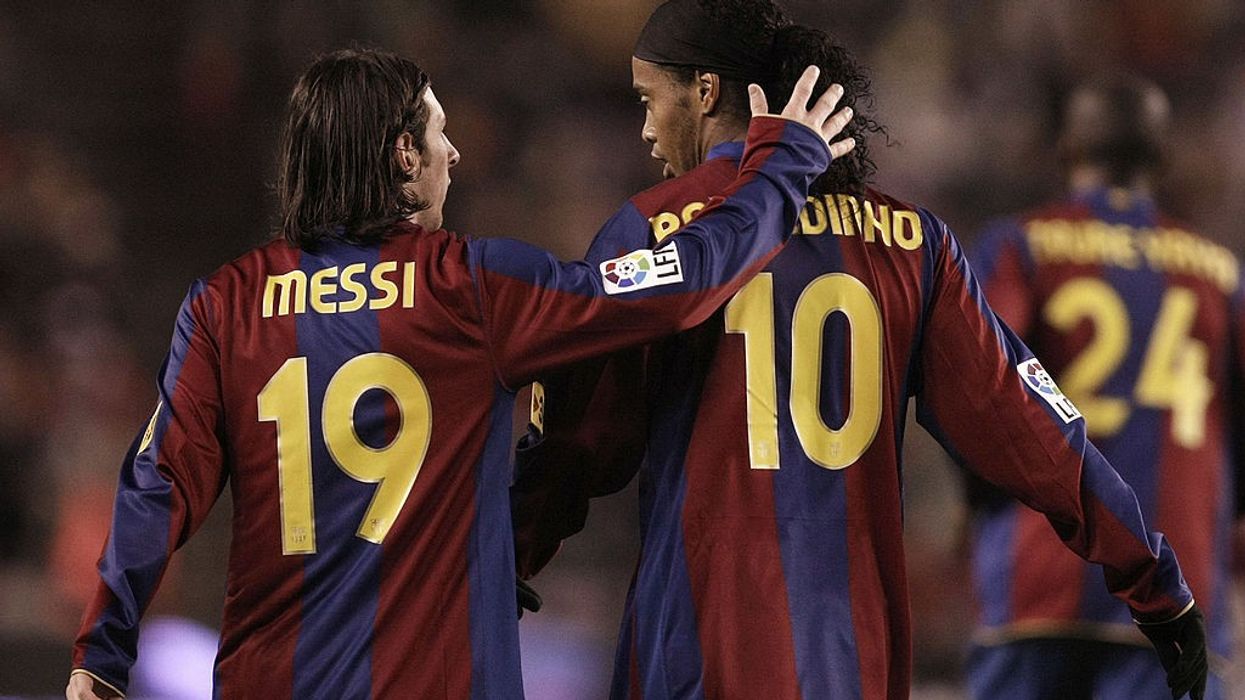 2020/01/Messi-Ronaldinho.jpg