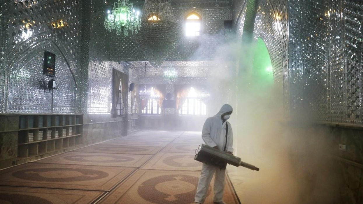 2020/03/coronavirus-iran-shrine-saint-saleh-tehran-ap-news.jpg