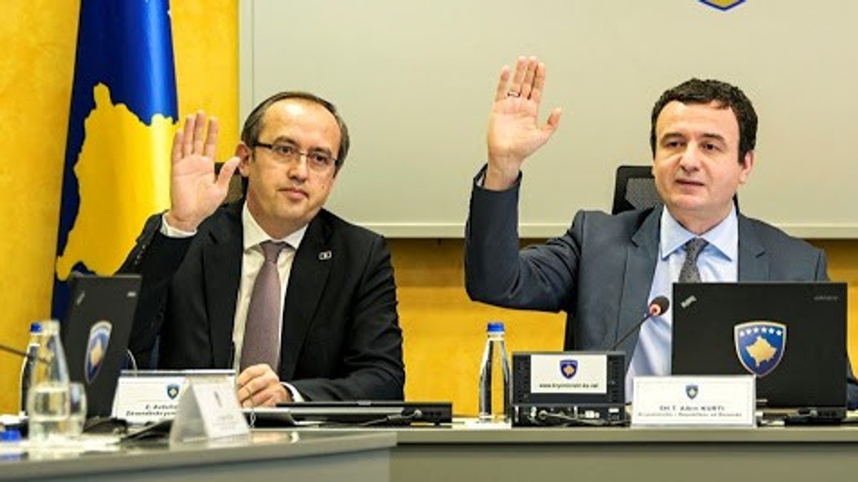 2020/04/hoti-kurti-1.jpg