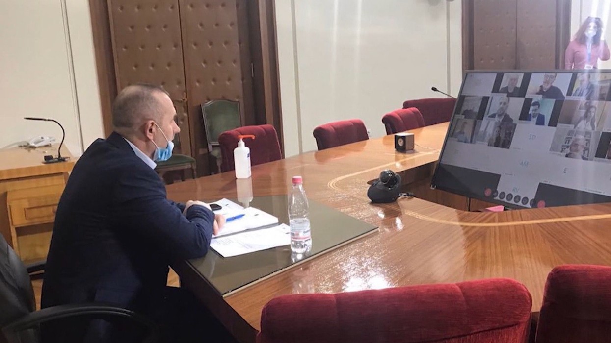 2020/04/komisioni-i-ligjeve-manja-korona.jpg