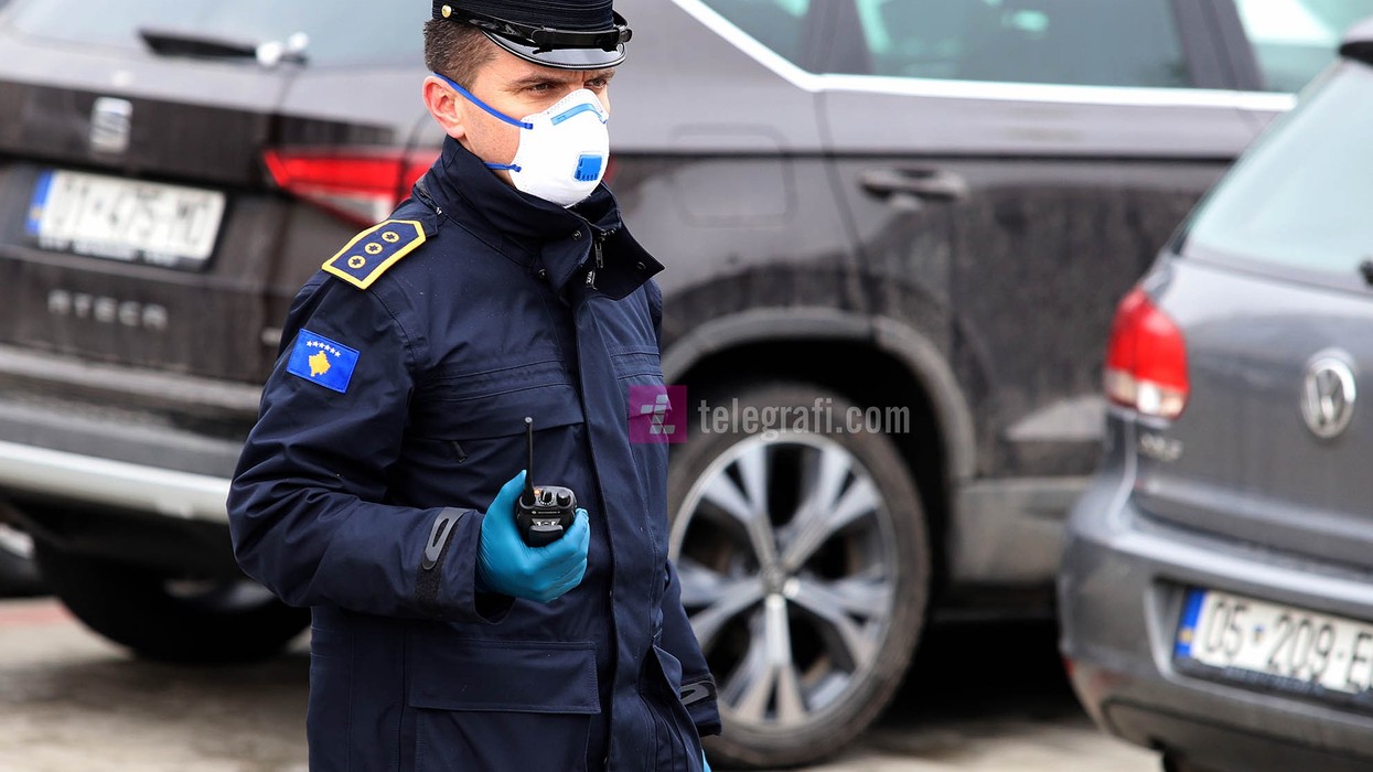 2020/04/Policia-e-Kosoves-Koronavirusi-Covid-19-foto-Ridvan-Slivova-3-1-e1588156940435.jpg