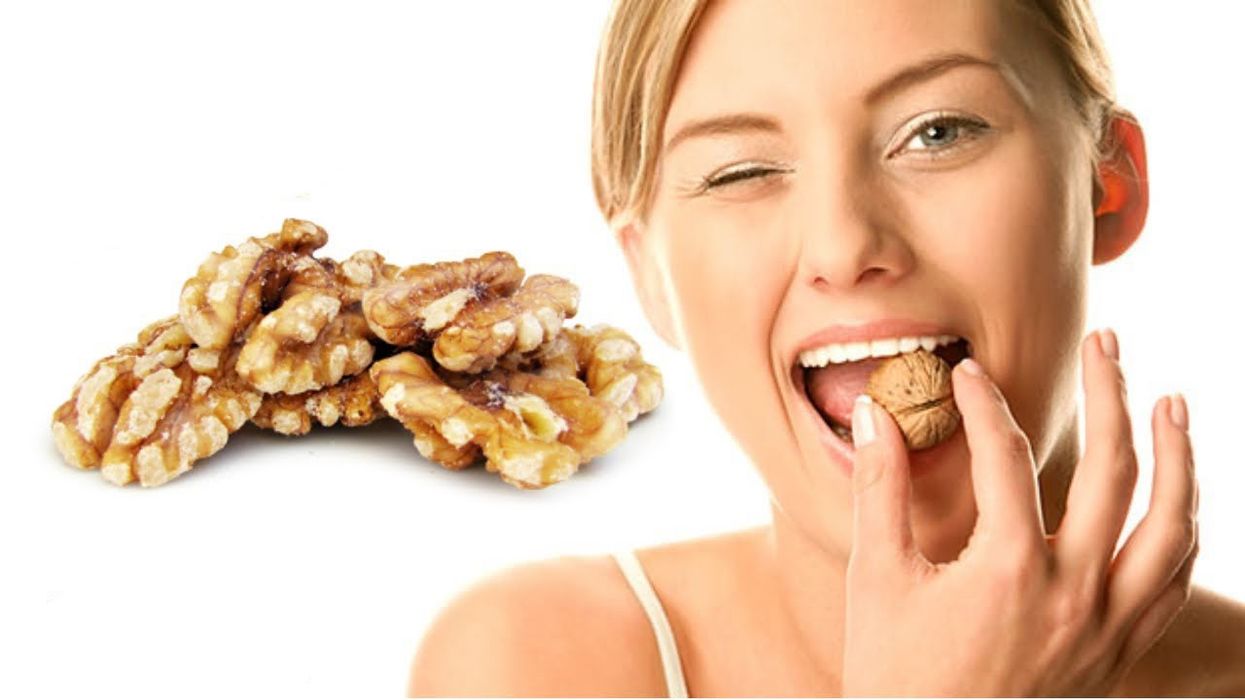 2020/04/weight-loss-diet-walnuts-fat-superfood-817946.jpg