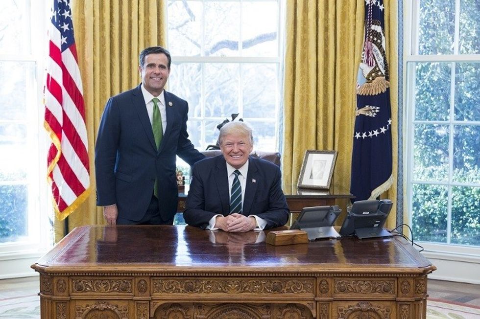 2020/05/Donald_Trump_and_John_Ratcliffe.jpg
