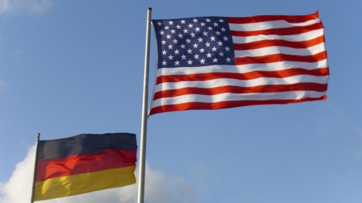 2020/05/Flags_USA_and_Germany-848x0-c-default.jpg