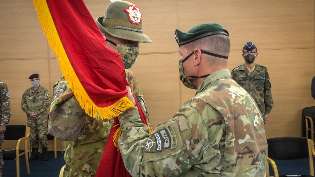 2020/06/20200624-COMKFOR-welcomes-new-Chief-of-Staff.jpg