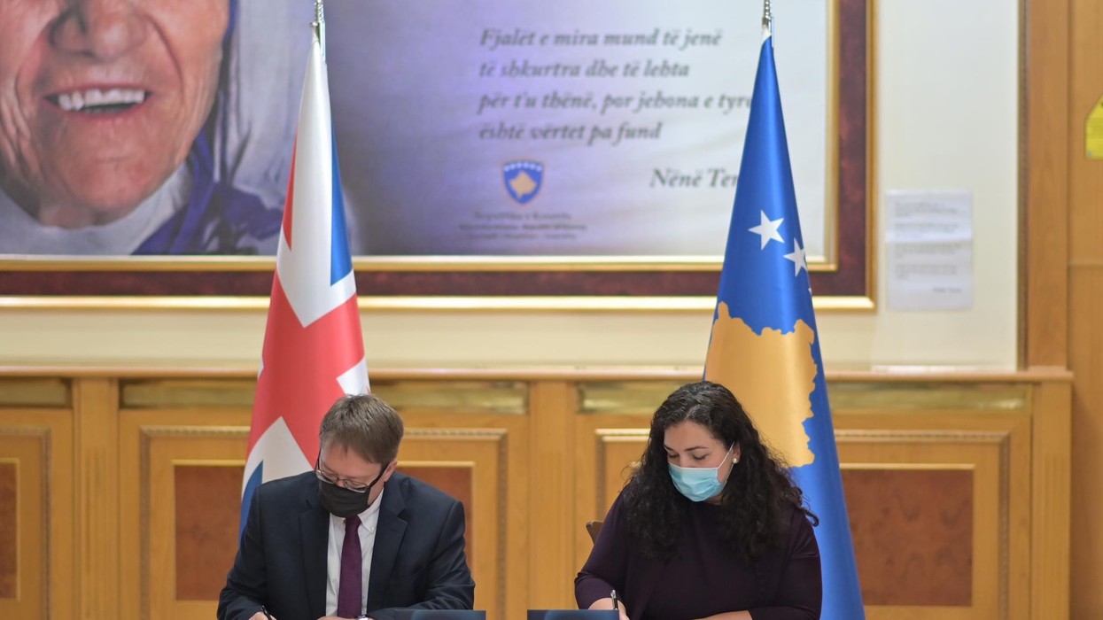 2020/07/2020_07_02_Kuvendi-i-Kosovës-dhe-Qeveria-e-Mbretërisë-së-Bashkuar-nënshkruajnë-Memorandum-Mirëkuptimi-2.jpg