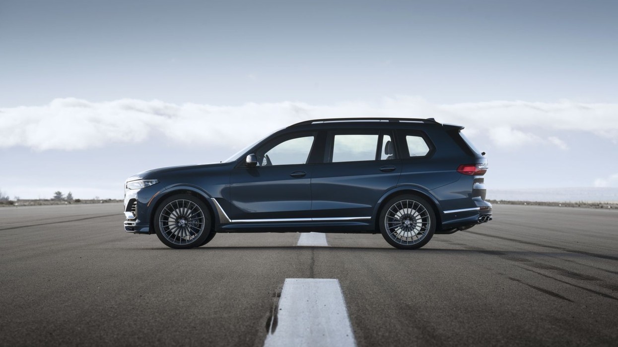 2020/07/alpina-xb7-3.jpg